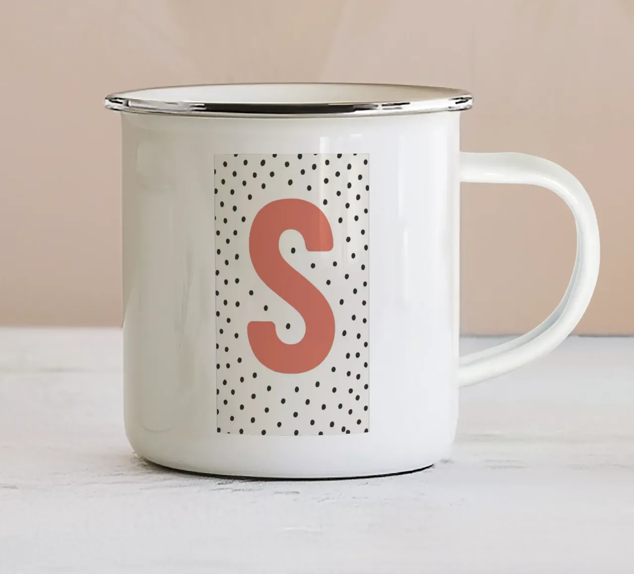 Iniziale S su motivo a pois - Stile scandinavo tazza in smalto da KidzStudio