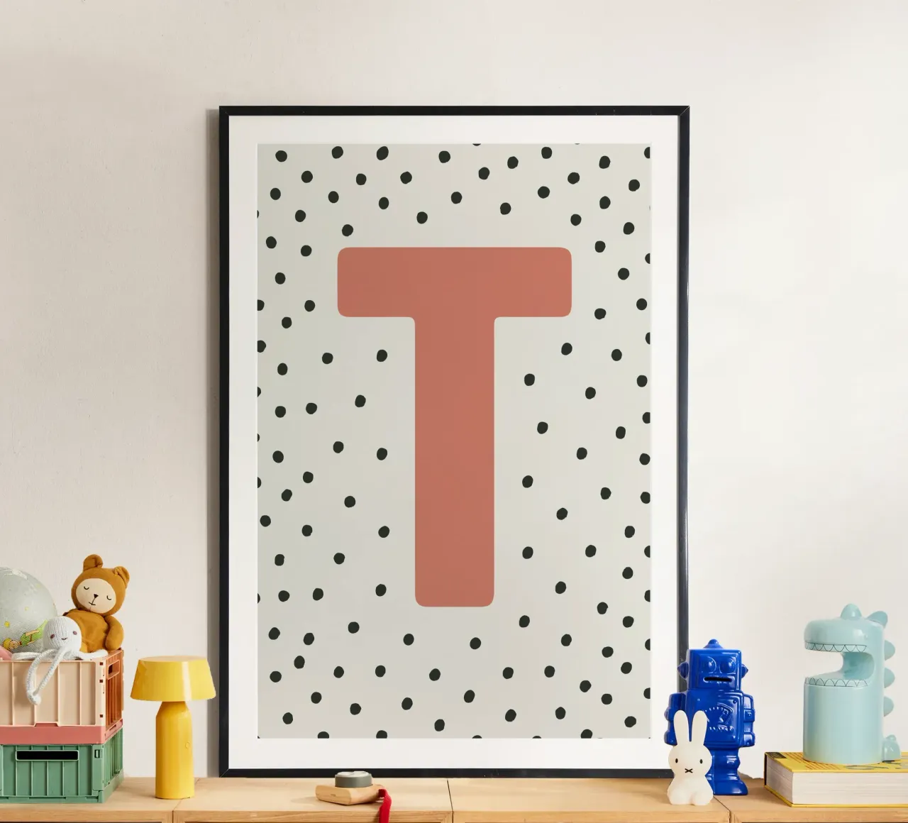 Initial T on dot pattern - Scandinavian style hahnemühle by KidzStudio