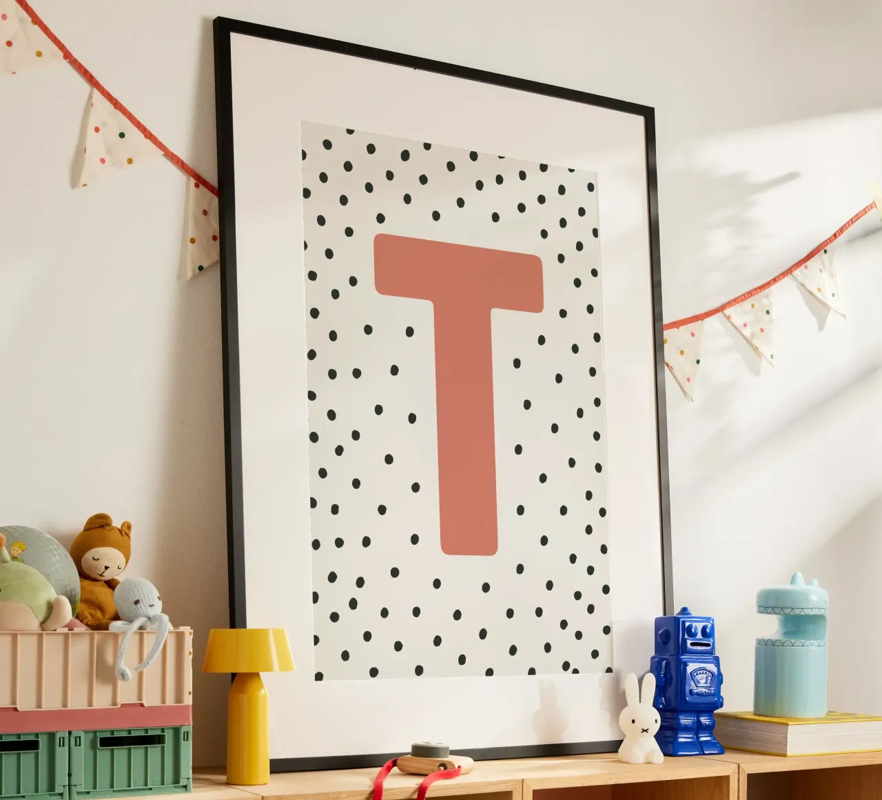 Initial T on dot pattern - Scandinavian style hahnemühle by KidzStudio
