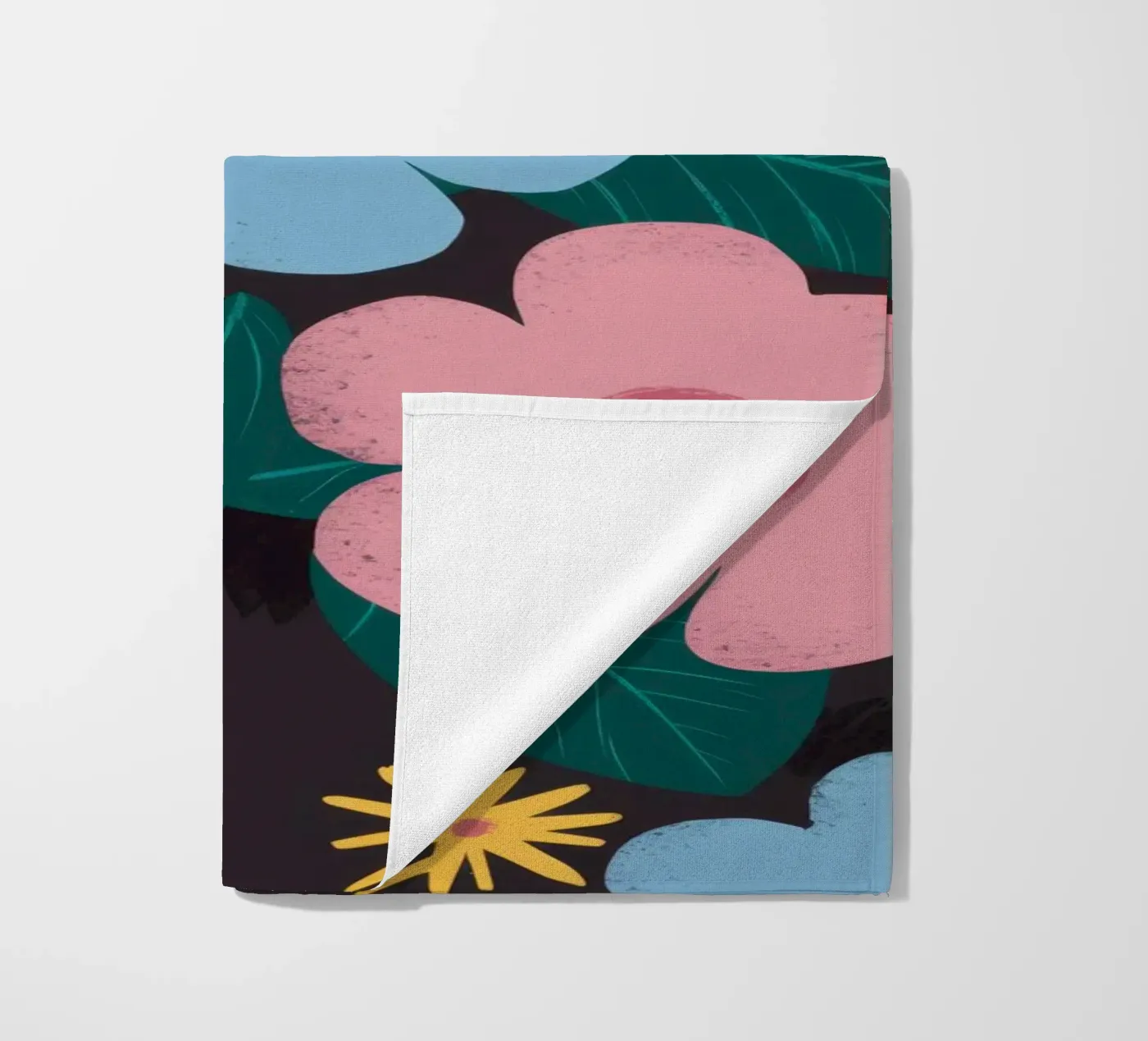 Simple Daisy Pattern beach towel by Obs Canvas