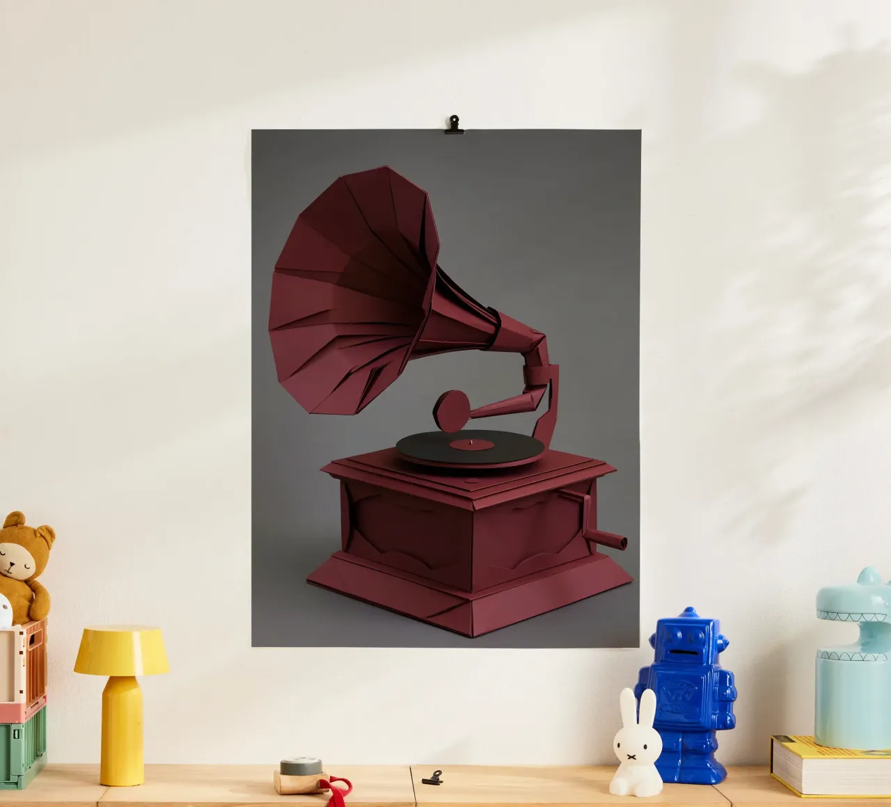 Grammofono d'epoca in cartapesta poster con telaio in legno da Papercut Gallery