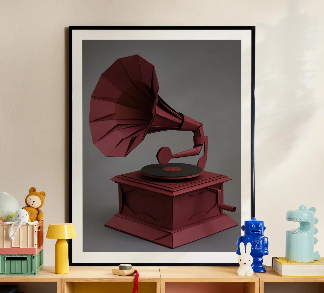 Grammofono d'epoca in cartapesta poster con telaio in legno da Papercut Gallery