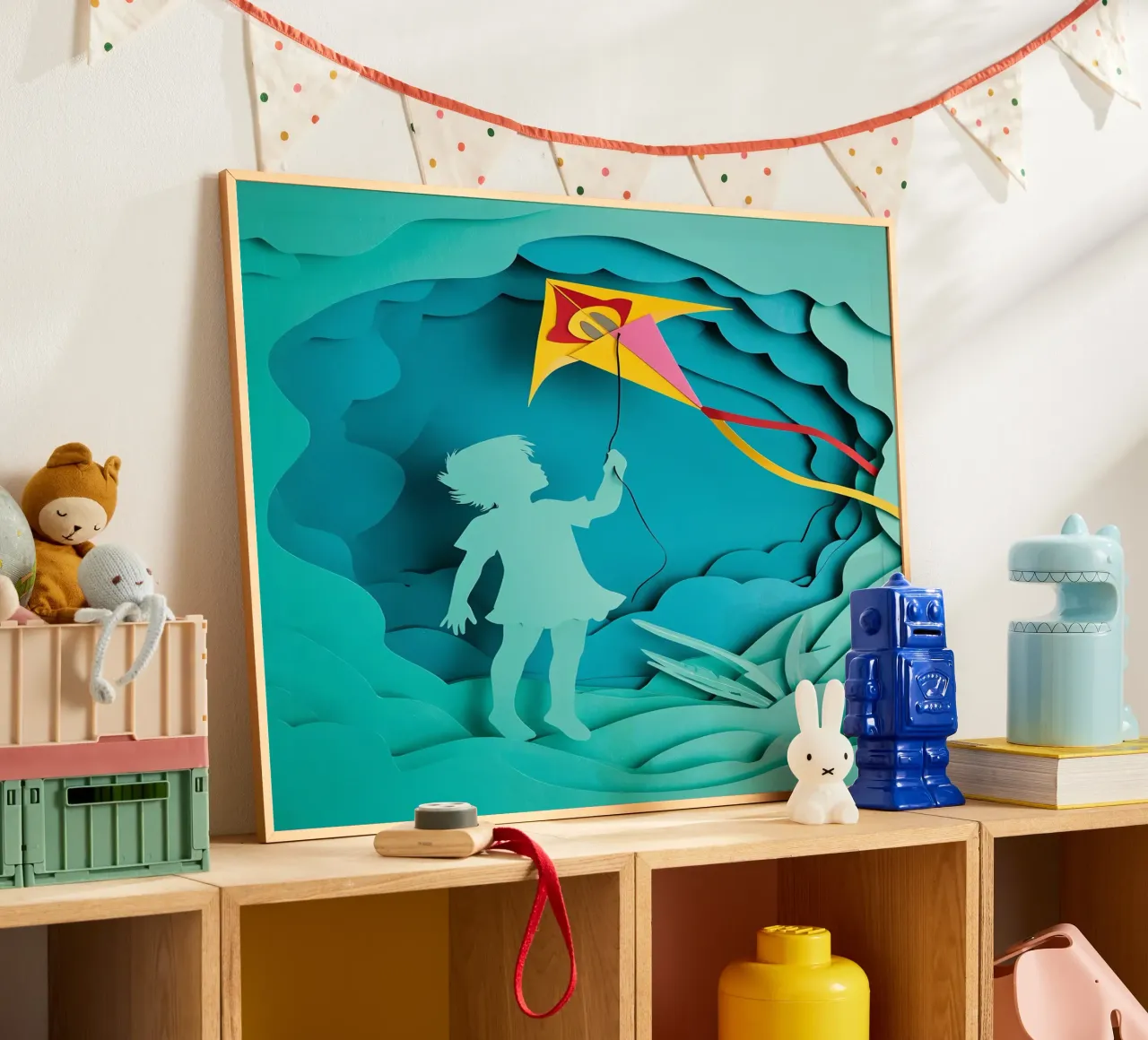 Niño volando una cometa Papercut Art poster con marco de plástico de Papercut Gallery