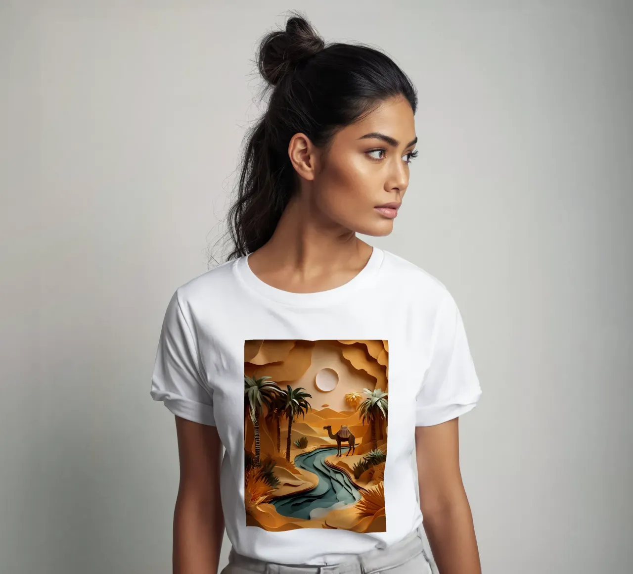 Cammello in un'oasi t-shirt da Papercut Gallery
