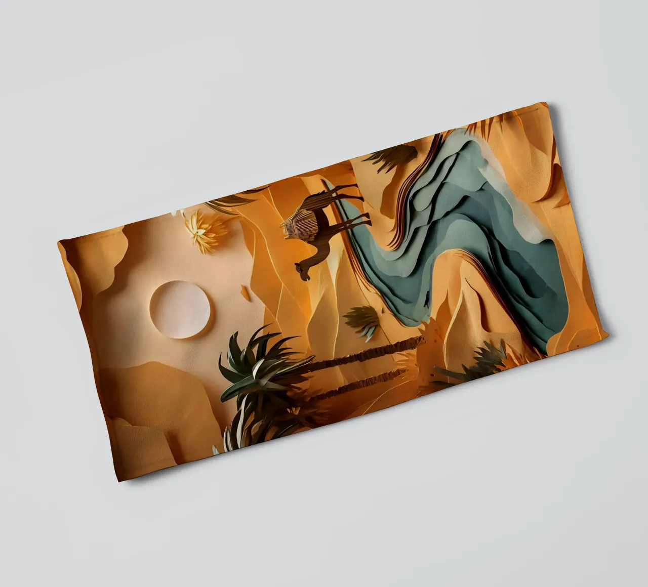 Cammello in un'oasi asciugamano da bagno da Papercut Gallery