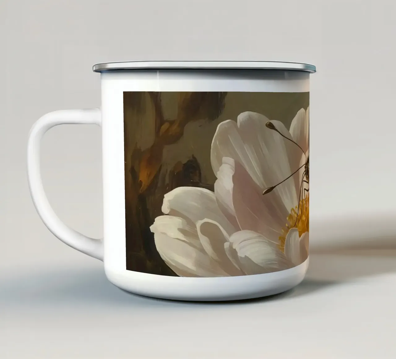 Farfalla su fiore rosa Pittura tazza in smalto da DesignDoodle