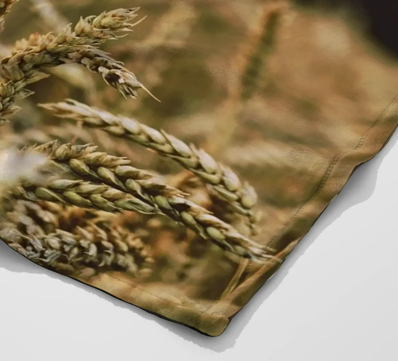 golden bokeh coperta in pile da animal story home