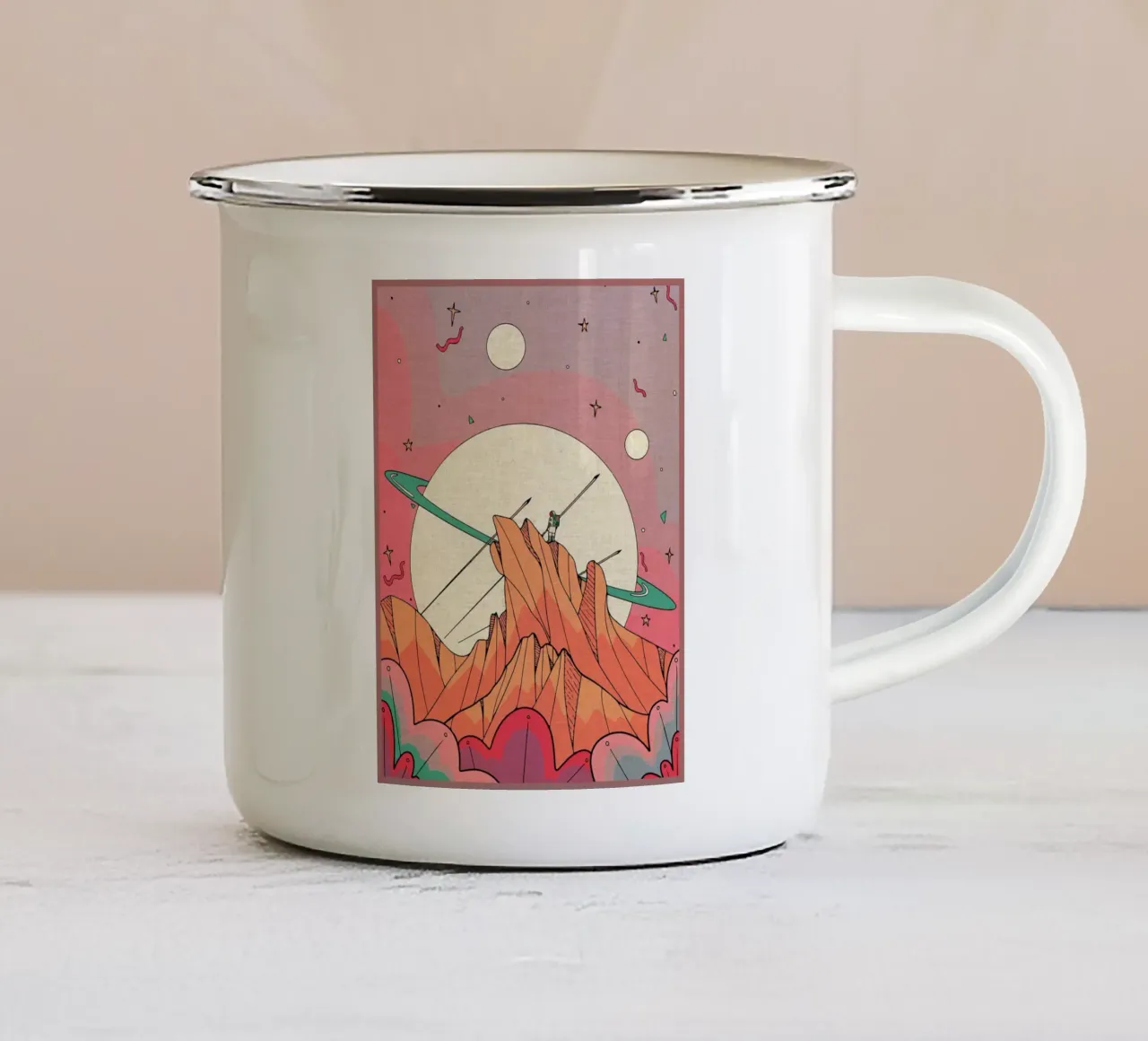 Astronauta sul picco della montagna tazza in smalto da Ashley Studio