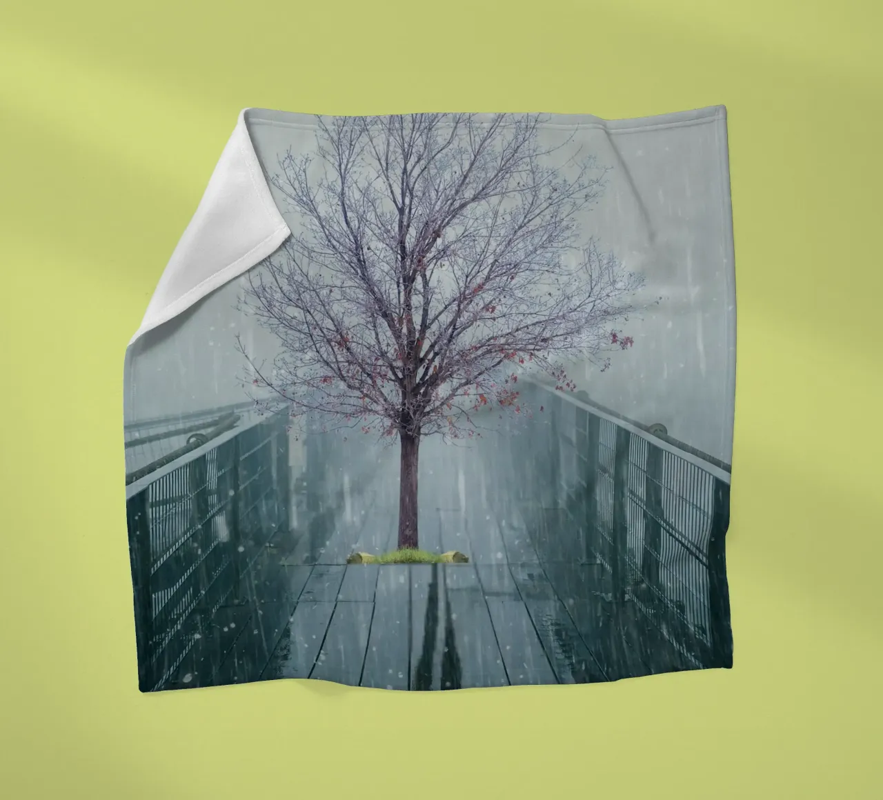 Albero su ponte con neve invernale coperta in pile da Berwies Artwork