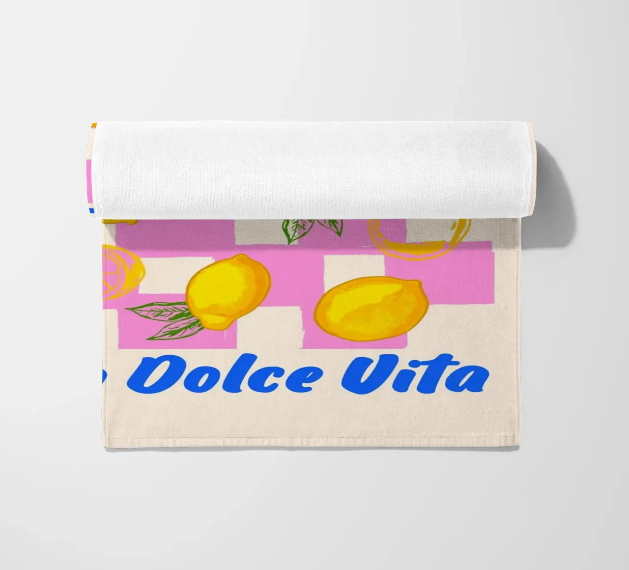 Das La Dolce Vita Zitrone Retro Strandtuch von EDMPROJECT