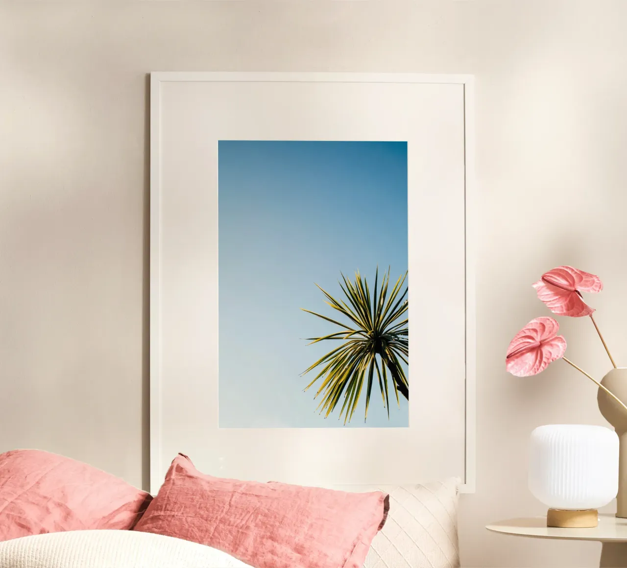 Palma del cielo poster con telaio in alluminio da StillVibe Home