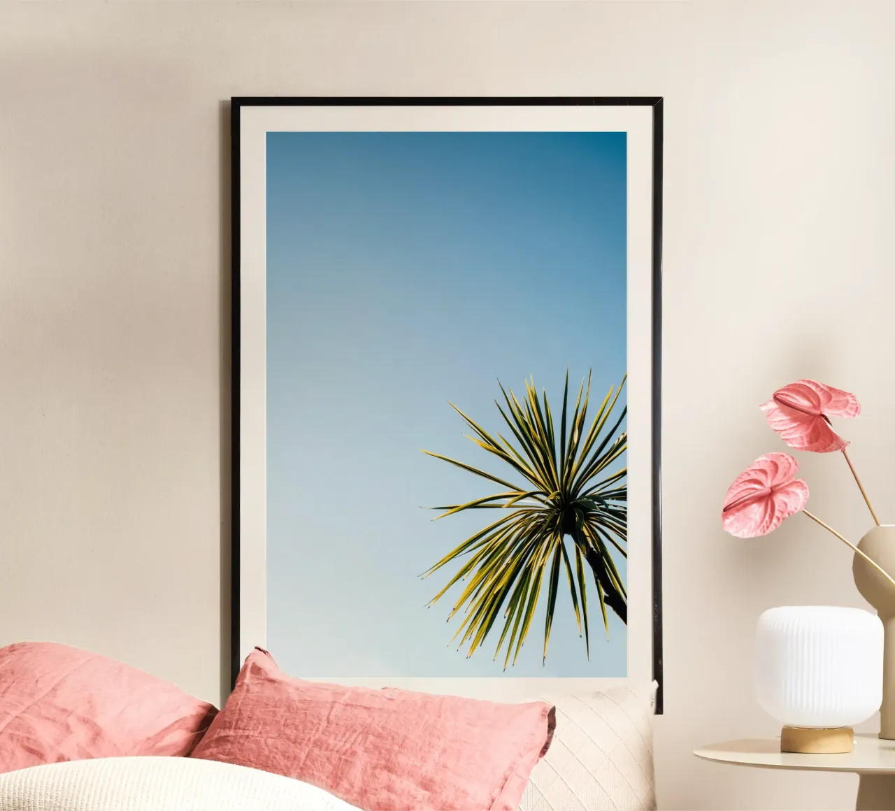 Palma del cielo poster con telaio in alluminio da StillVibe Home