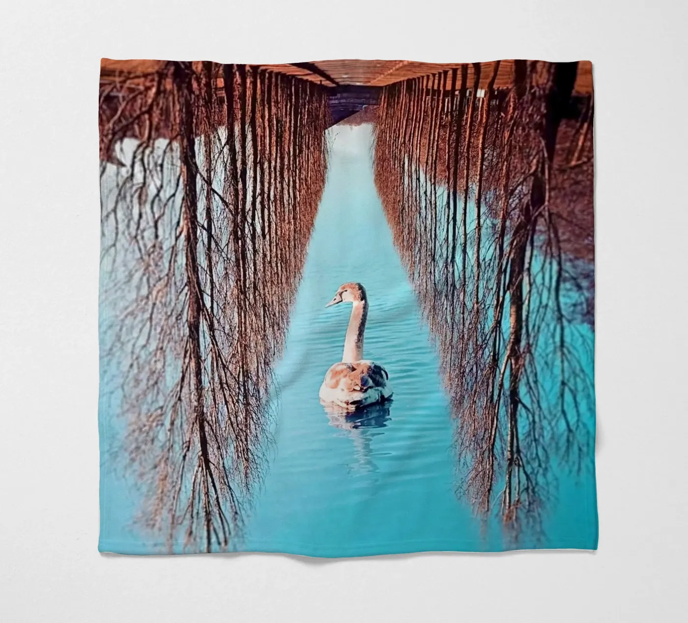 Swanomaly Fleecedecke von mofartmonica