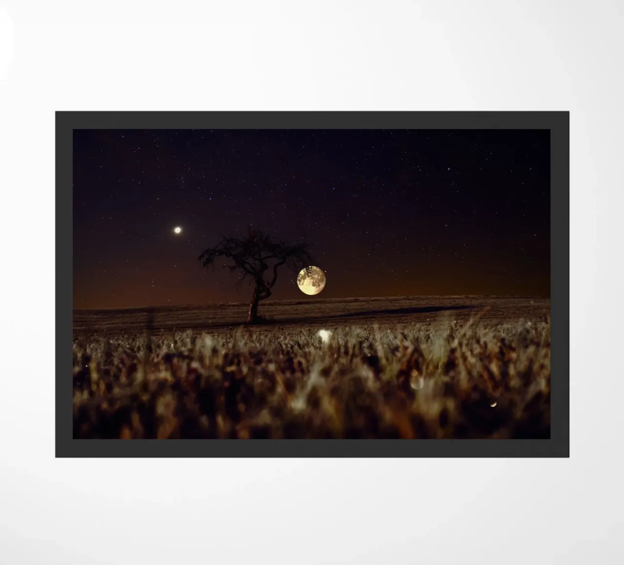 bright moon doormat by Histrol