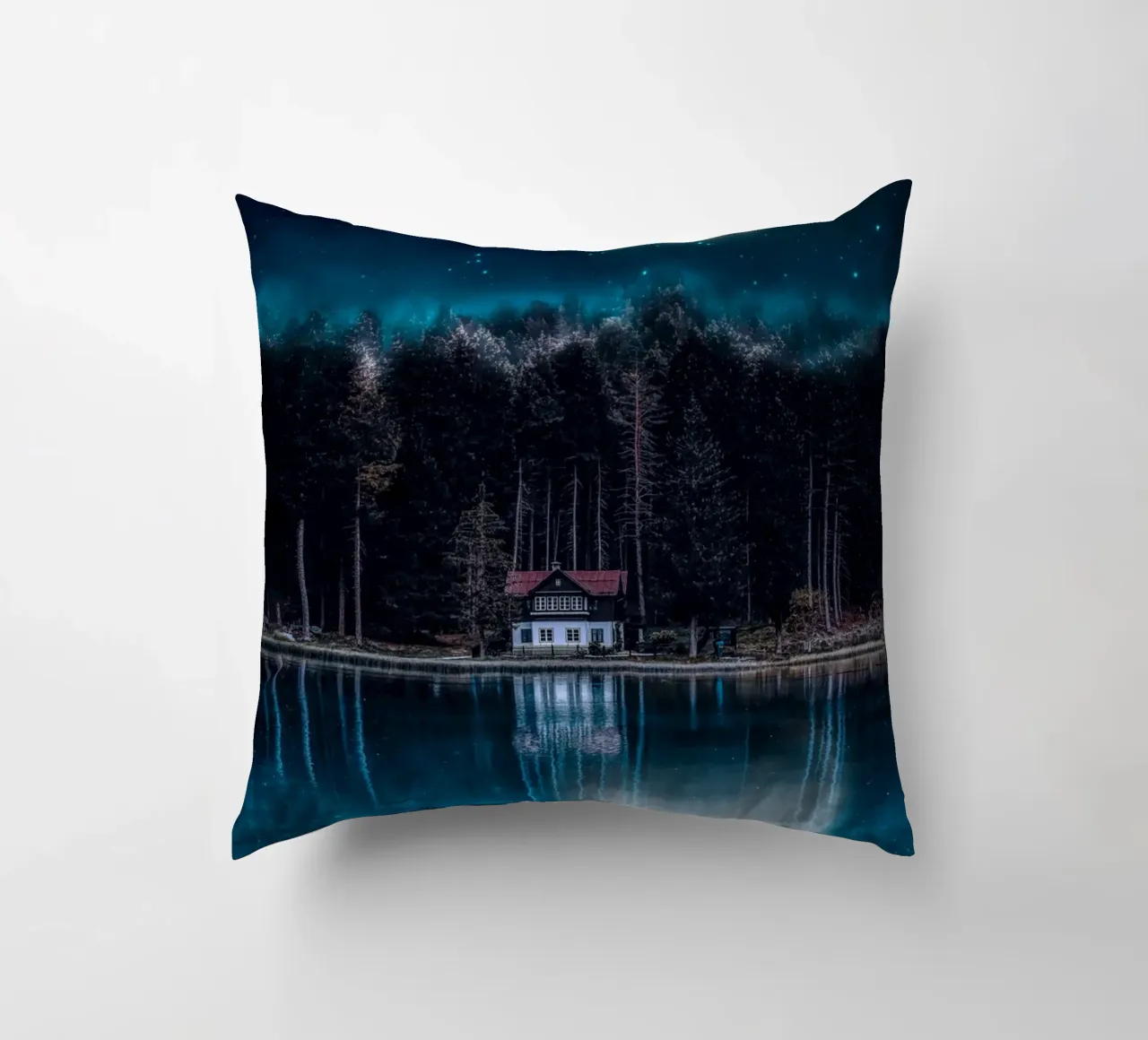 windows roof tall trees cuscino da Histrol