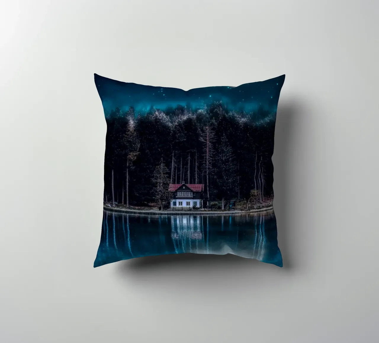 windows roof tall trees cuscino da Histrol