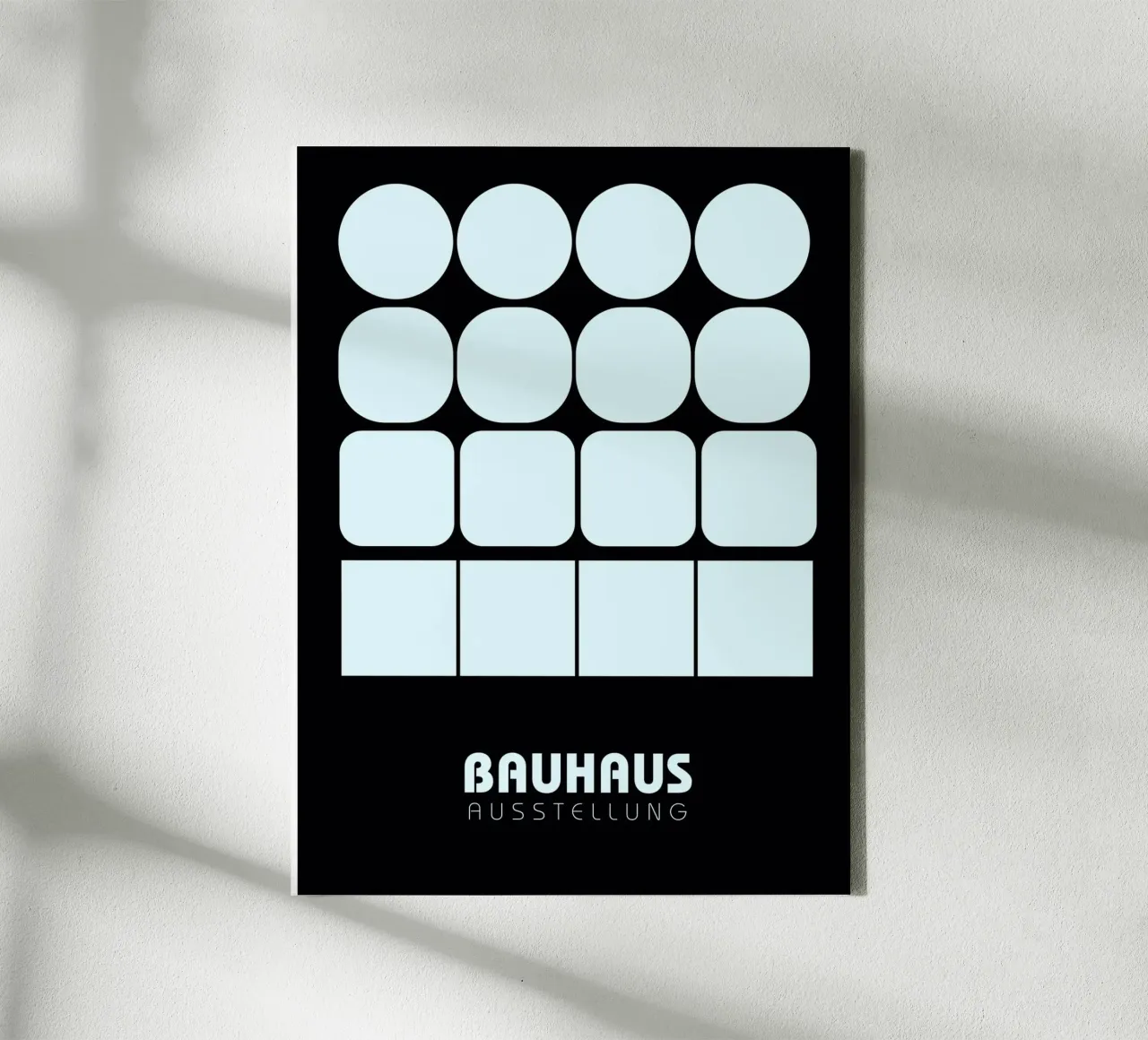 Bauhaus Light Grid – Geometrie in Hellblau & Schwarz Leinwand mit Schattenfugenrahmen von Casa Calm