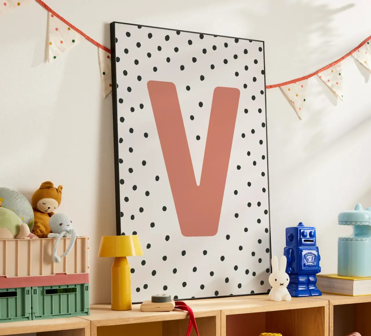 V iniziale su motivo a pois - stile scandinavo alluminio dibond da KidzStudio