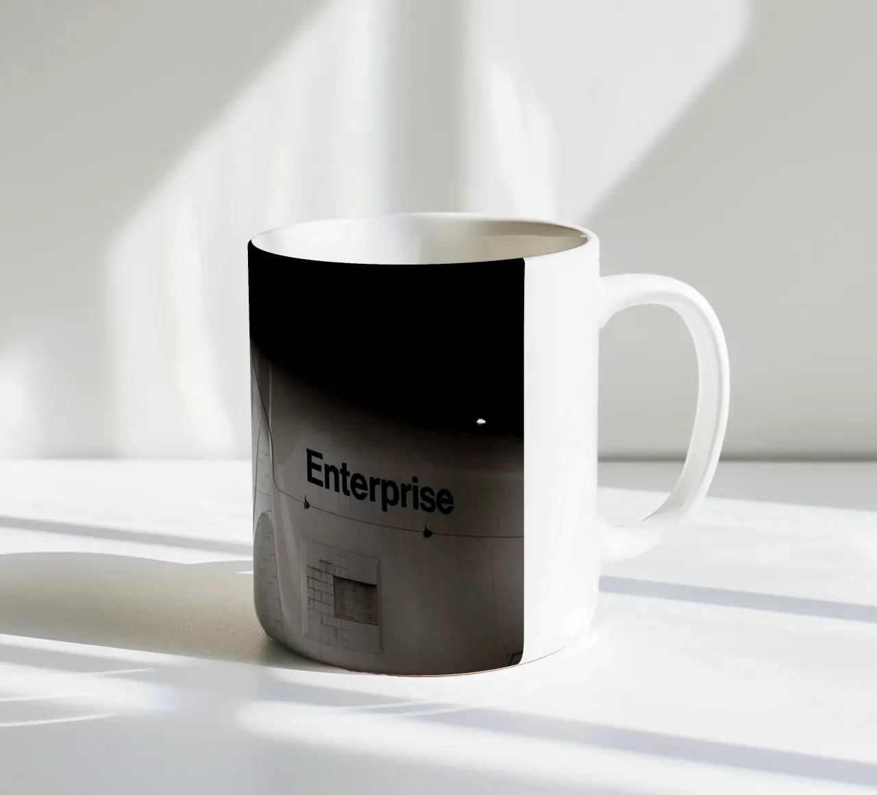 Enterprise tazza in ceramica da Flo Klein