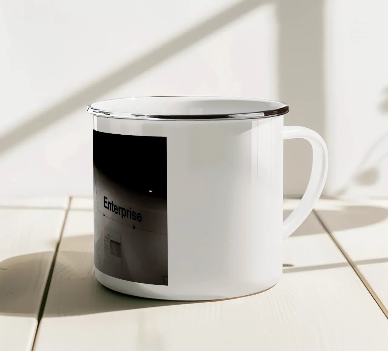 Enterprise tazza in smalto da Flo Klein