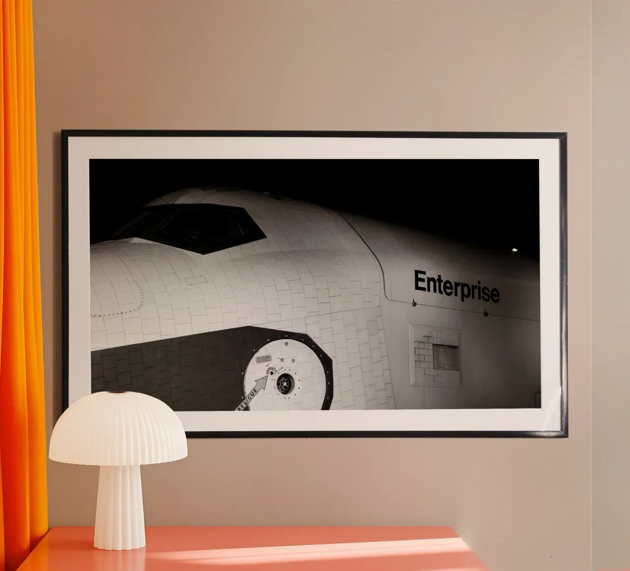 Enterprise poster da Flo Klein