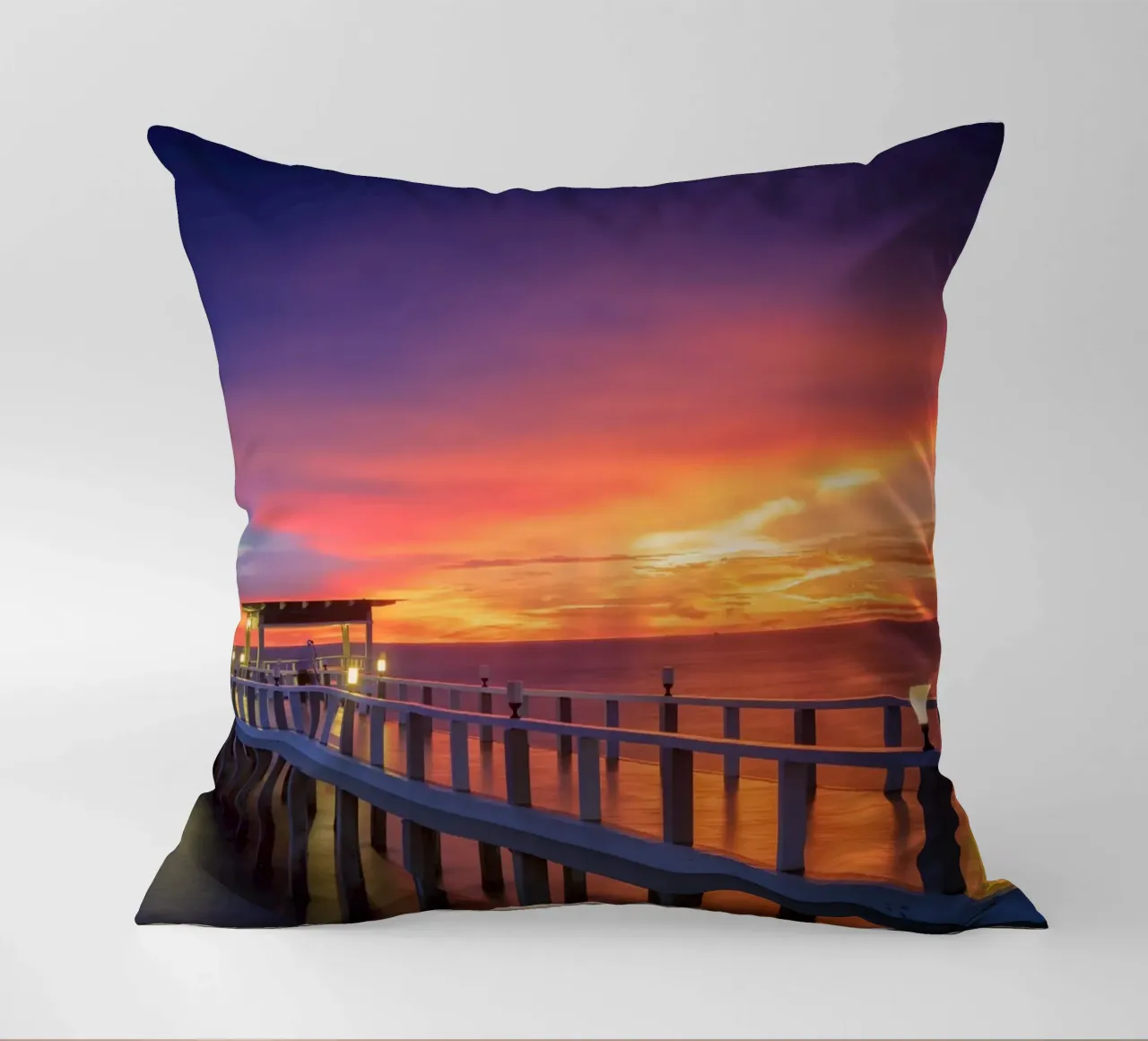 Sunset in beach cuscino da Musadad Shop