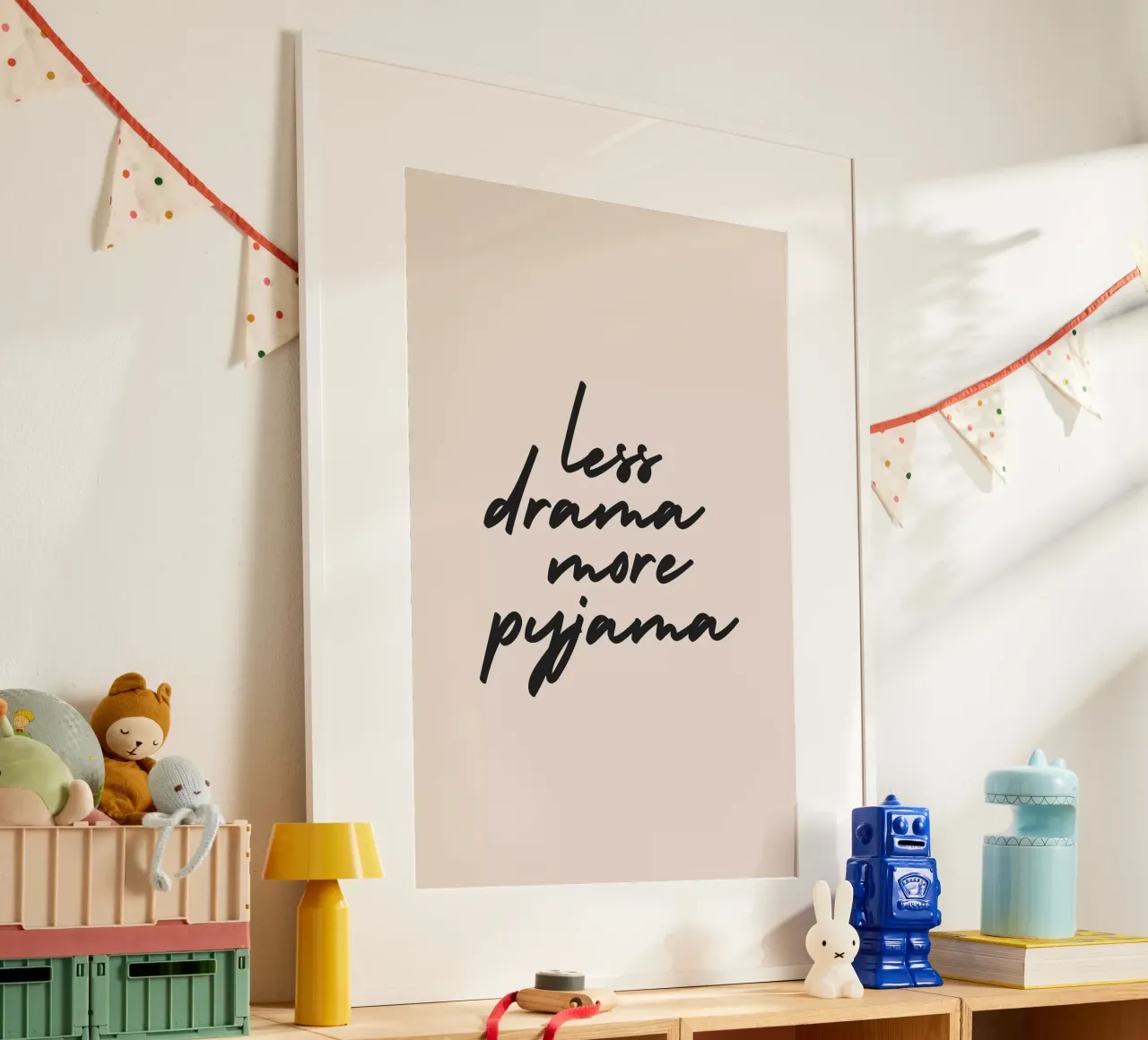 Less Drama More Pyjama carta hahnemühle da Mottos by Sinan Saydik