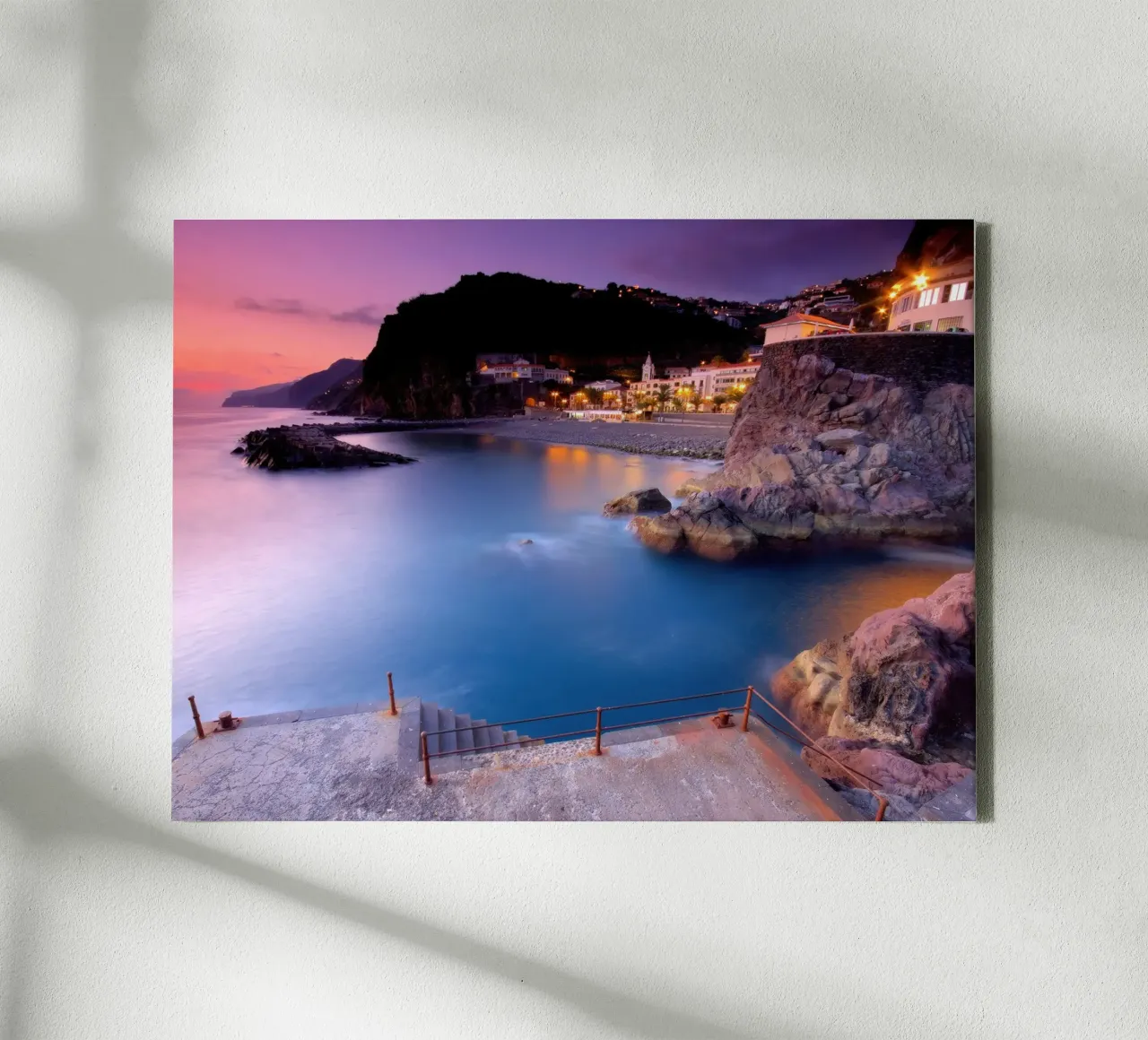 Beautiful sunset in beach tela con Cornice a cassetta da Musadad Shop