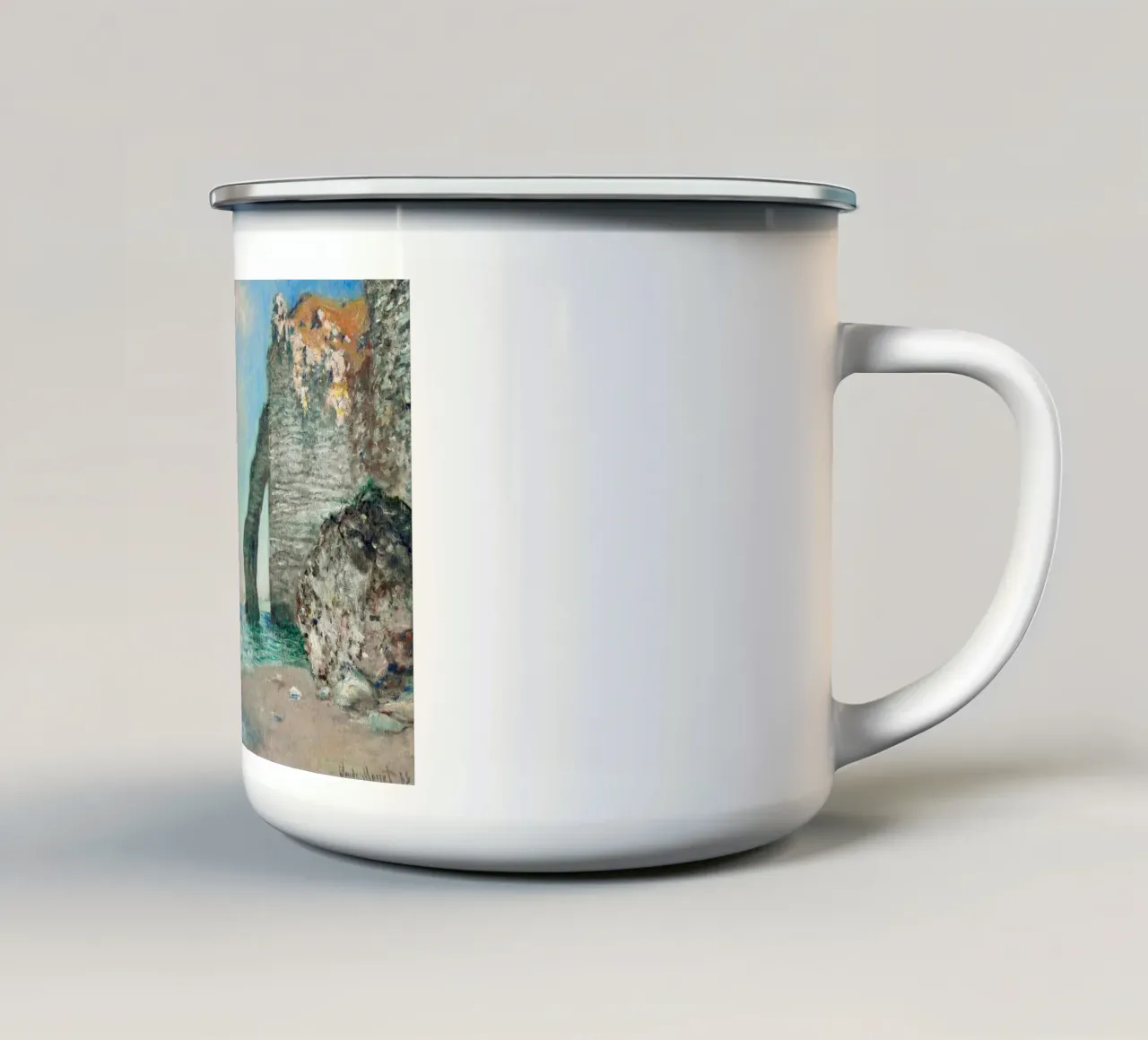 Poster impressionista sulla spiaggia di Etretat di Monet tazza in smalto da dawnthesea