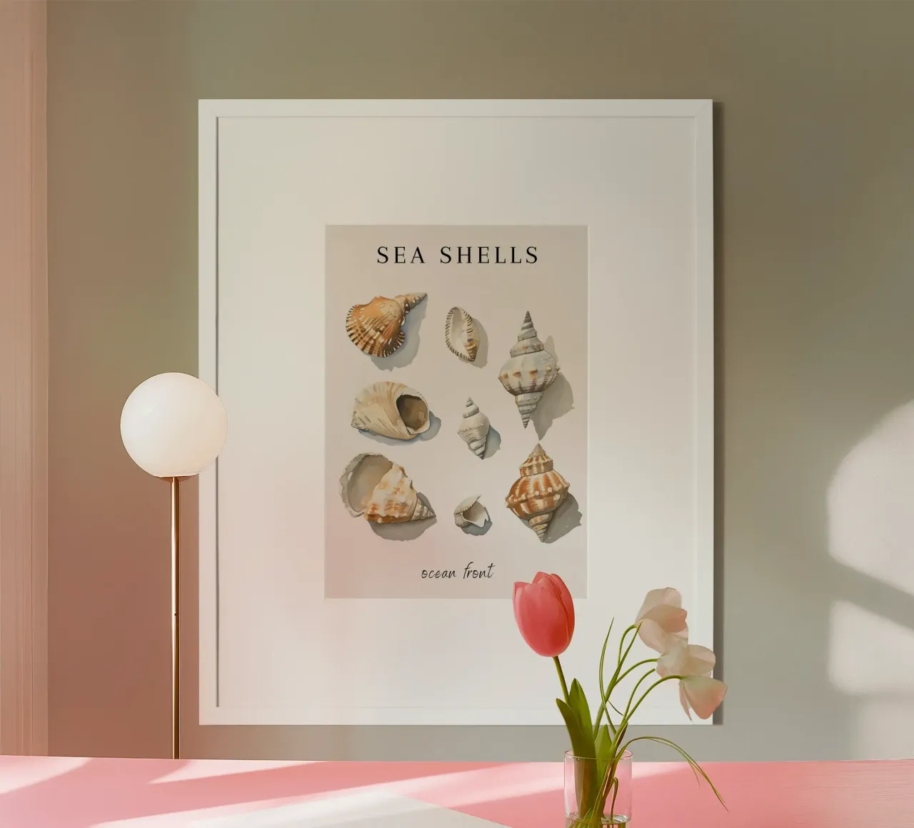 "Conchiglie di mare davanti all'oceano", acquerello neutro poster con telaio in plastica da dawnthesea