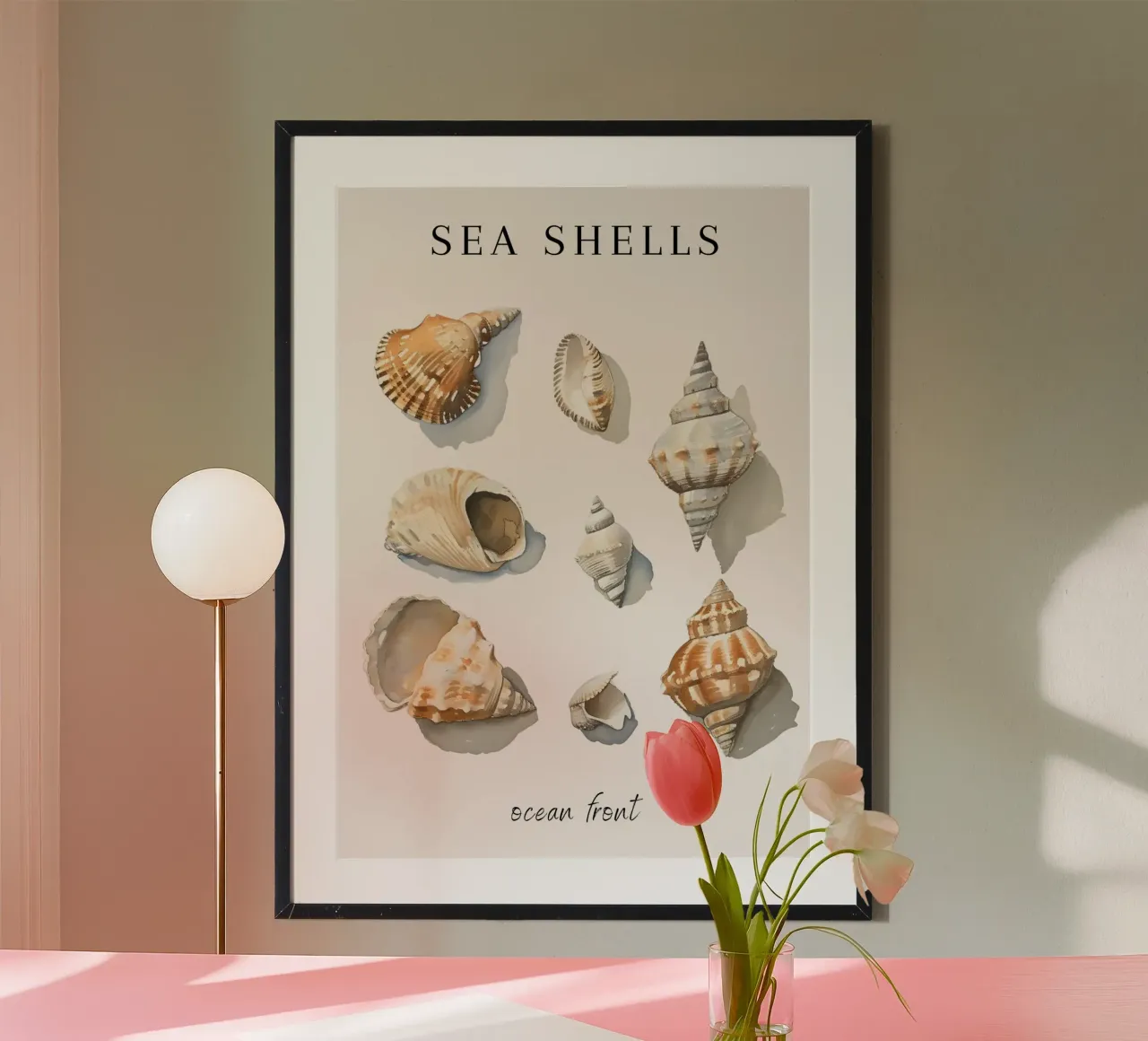 "Conchiglie di mare davanti all'oceano", acquerello neutro poster con telaio in plastica da dawnthesea
