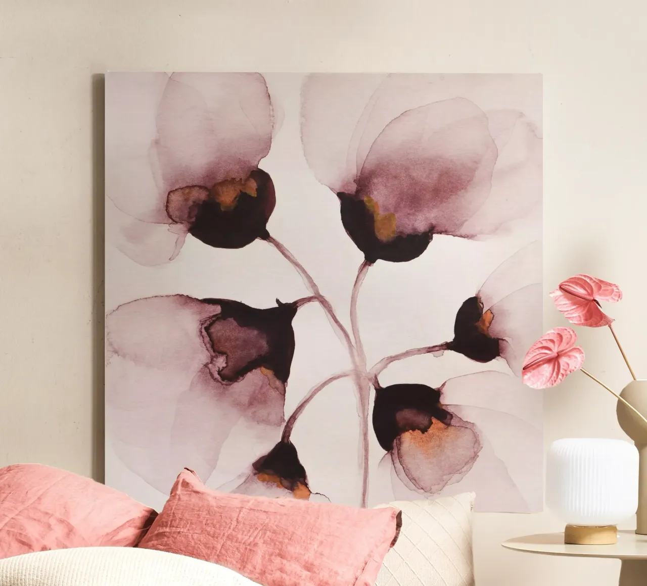 Pittura ad acquerello di fiori in rosa polveroso tela con Cornice a cassetta da Ingrid Beddoes