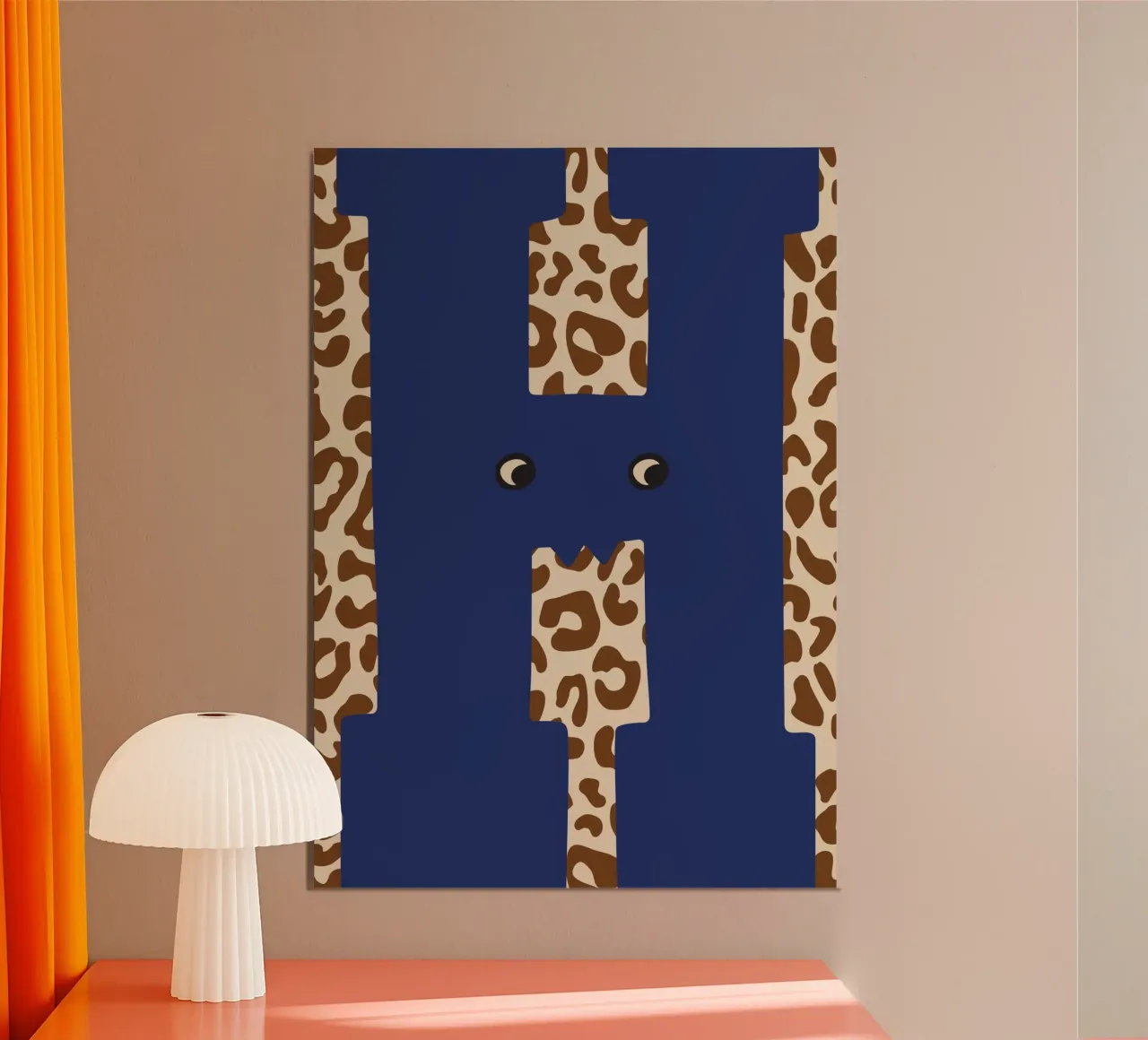 Fun Monster Buchstabe H mit Leopard Hintergrund Poster von ALLÉE DE PAPIER