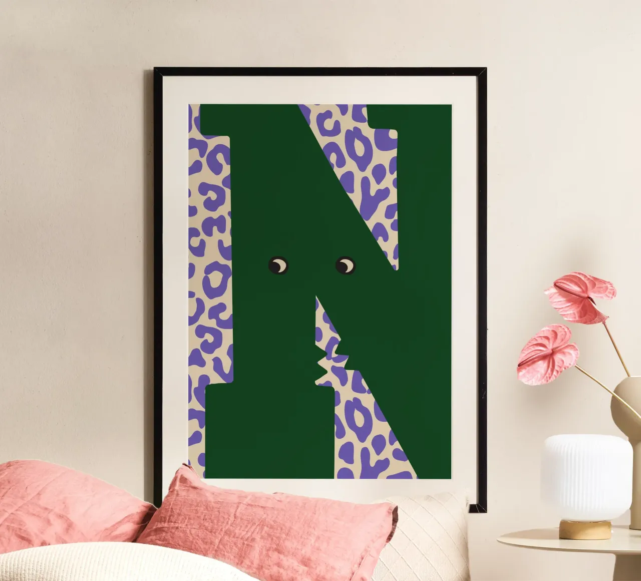Fun Monster Buchstabe N mit Leopard Hintergrund Poster von ALLÉE DE PAPIER