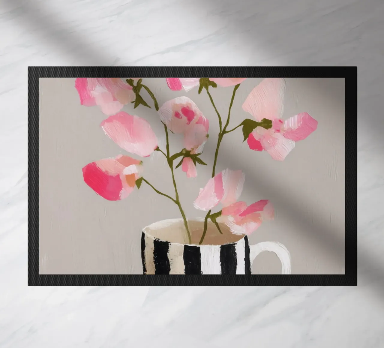 Tazza a righe con fiori rosa zerbino da Carinaprint