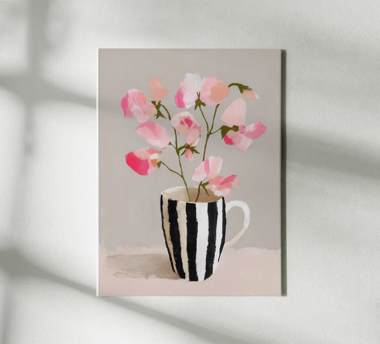 Tazza a righe con fiori rosa tela con Cornice a cassetta da Carinaprint