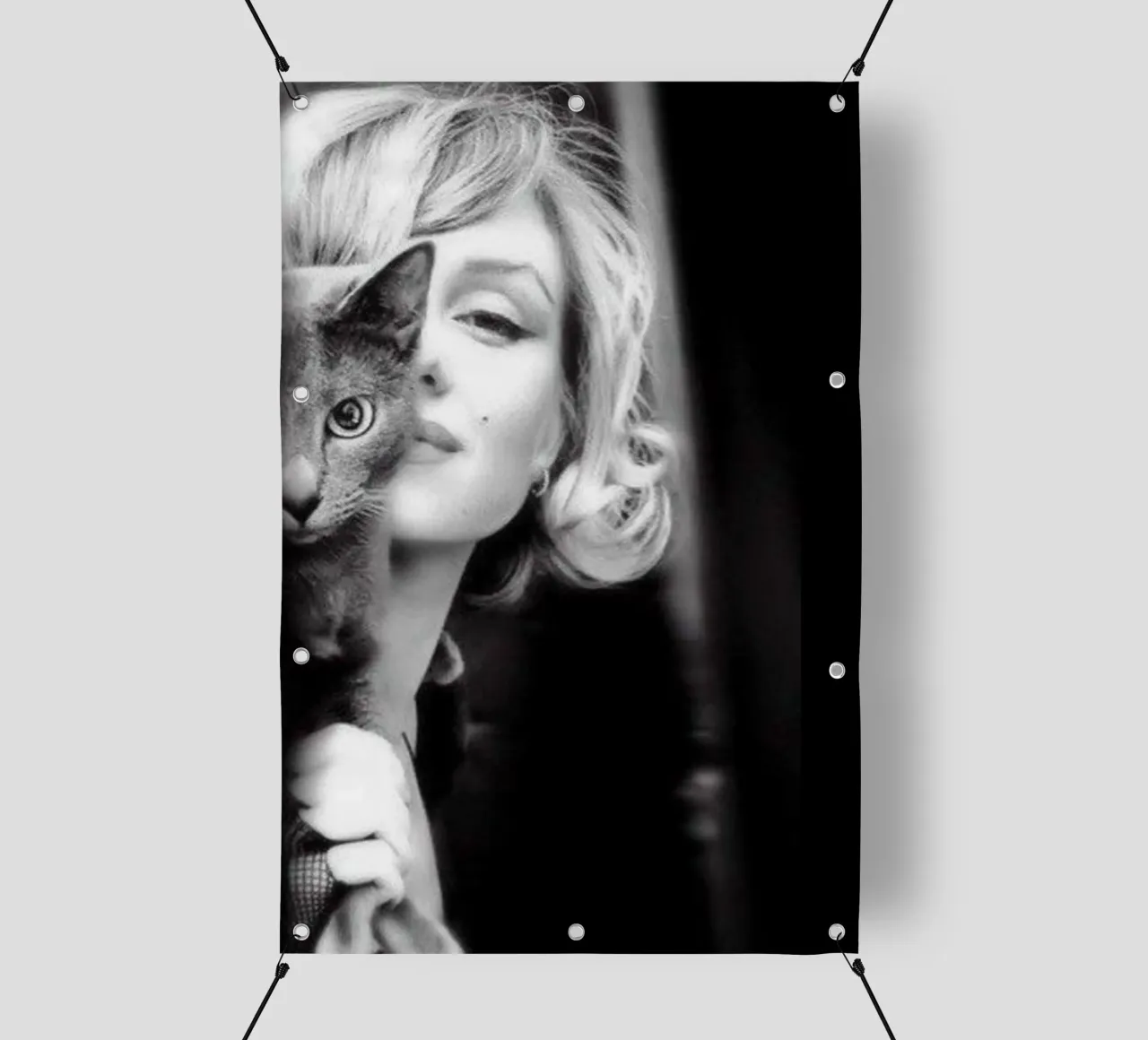 Marilyn con gatto telo in pvc da glover studio