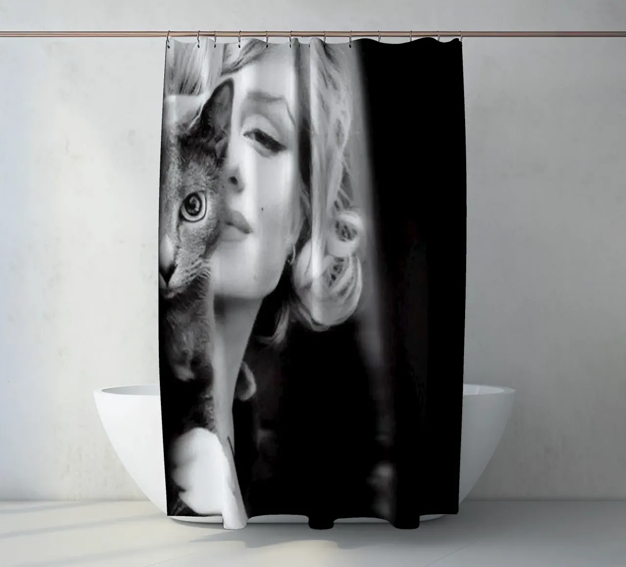 Marilyn con gatto tenda da doccia da glover studio