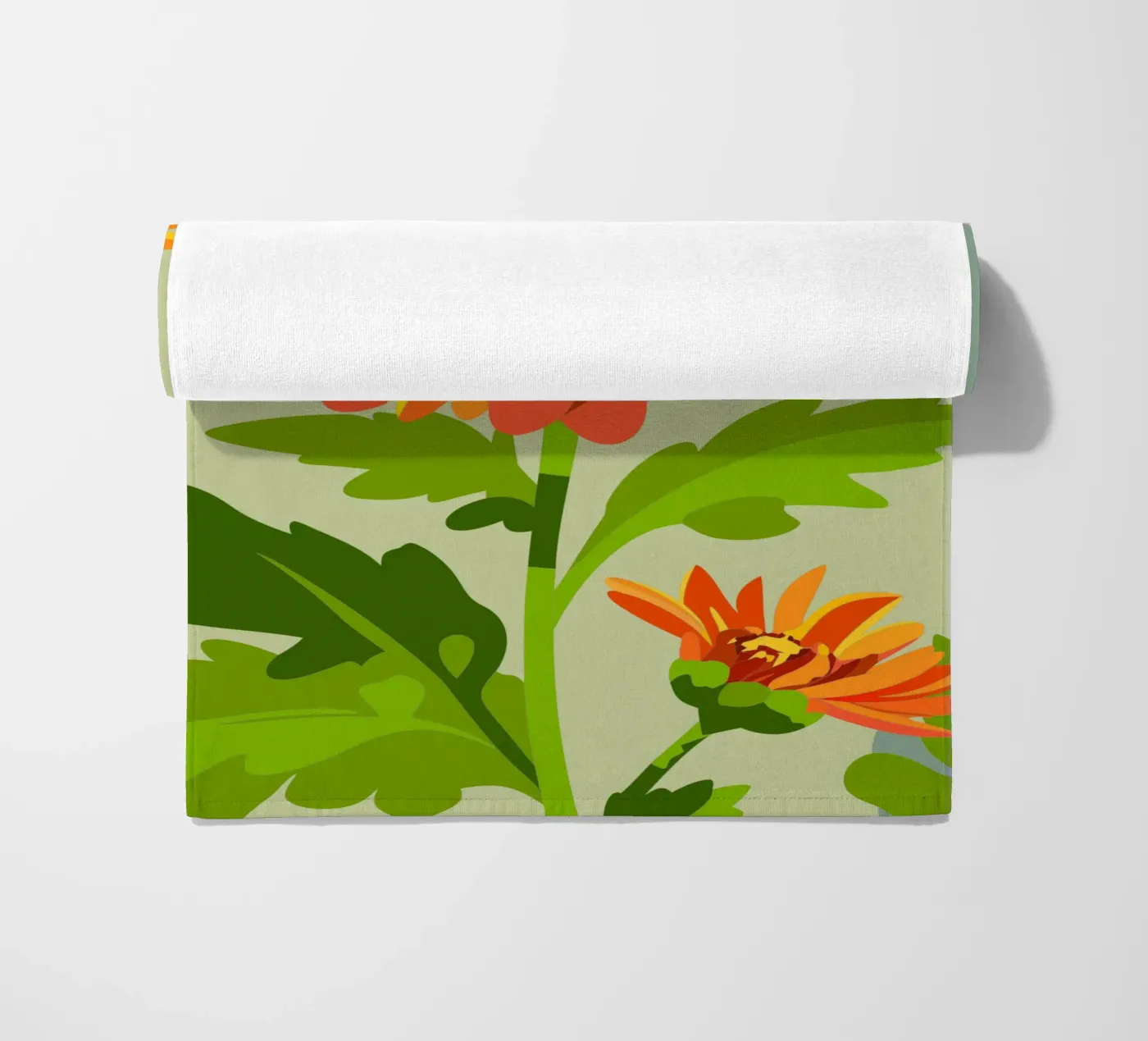 Chrysantheme Strandtuch von HAPPY SHOP
