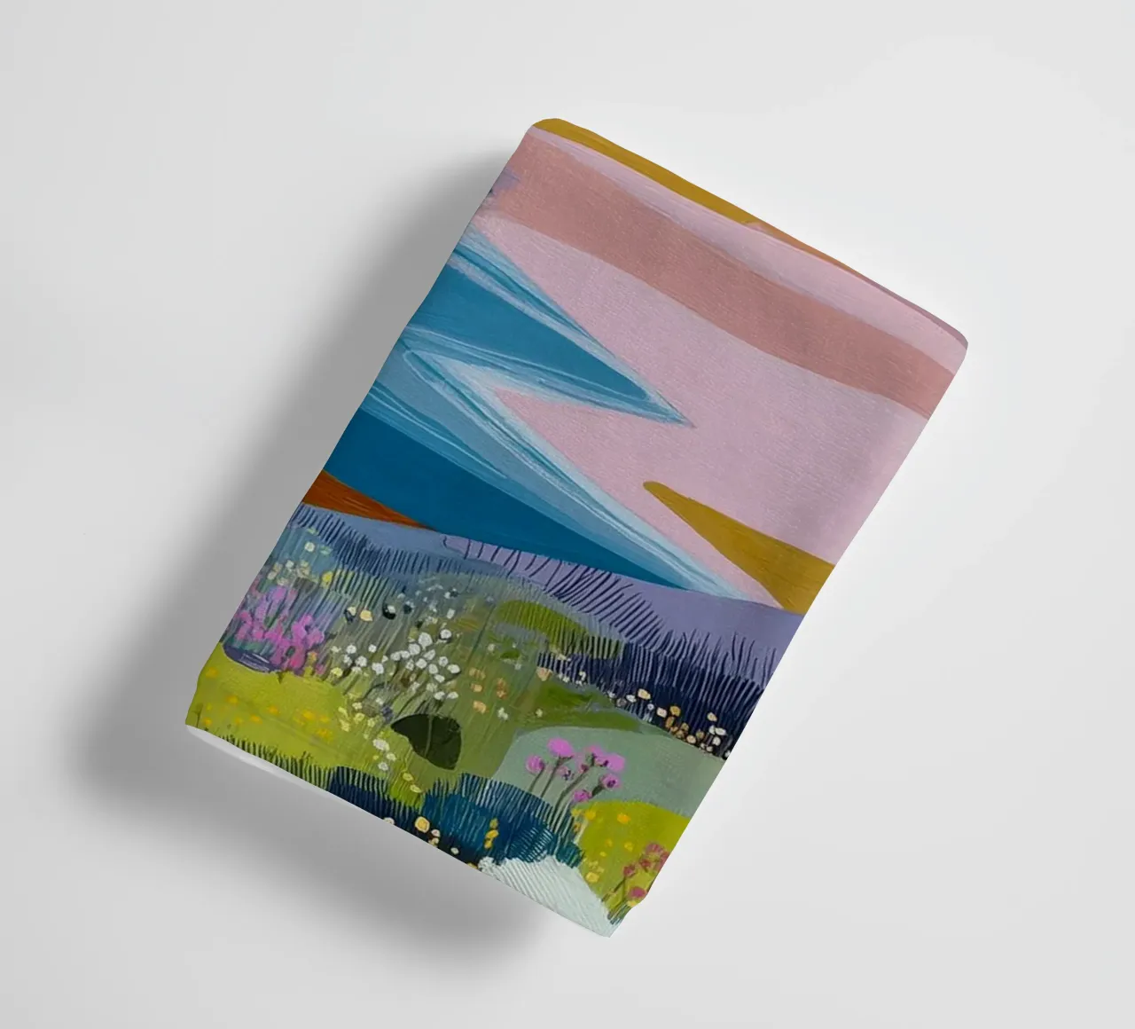 Pastel Shoreline - Where Wildflowers Meet the Tide asciugamano da bagno da Dune