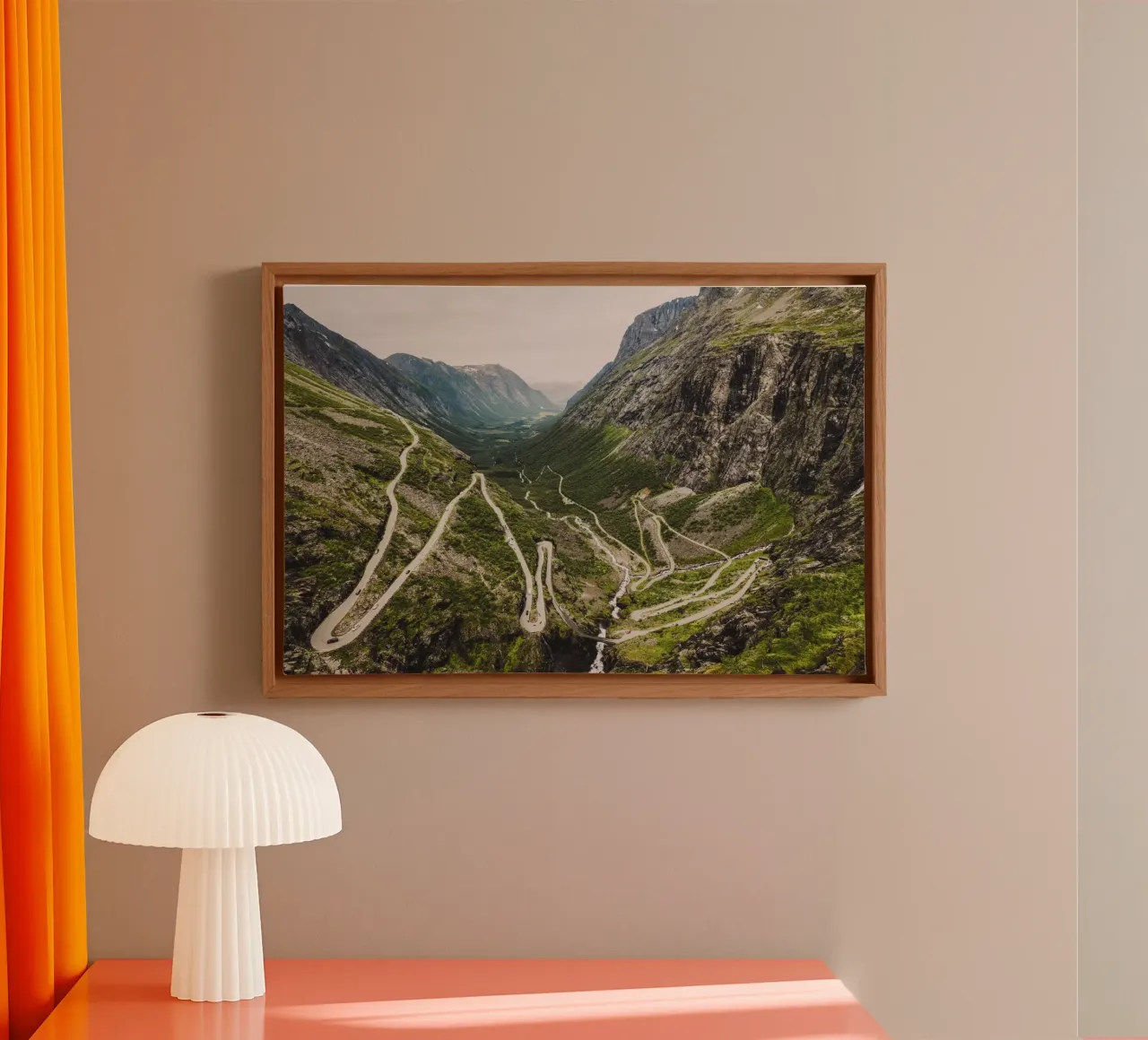 Trollstigen Norvegia tela con Cornice a cassetta da thetraveller