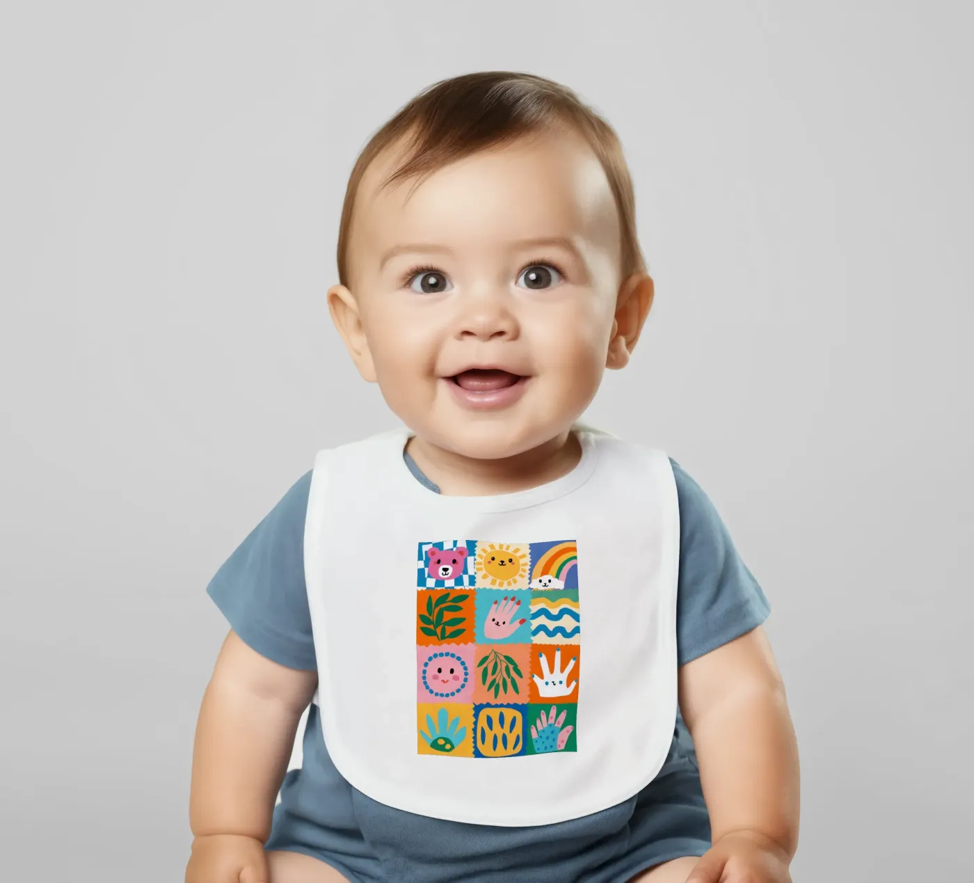 Cute Character Patchwork Babylätzchen von Selene Shade