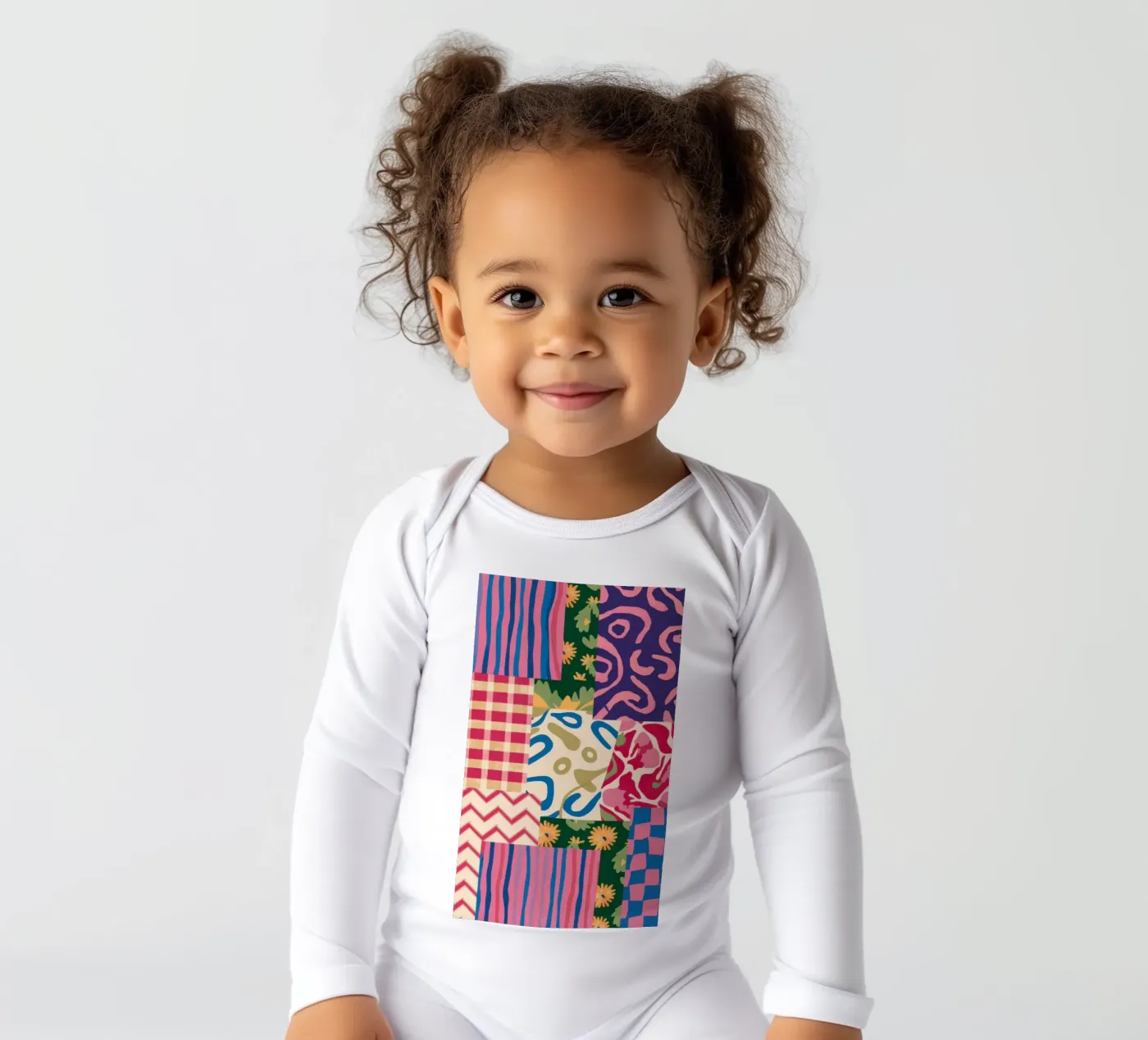 Modello patchwork a scarabocchi body neonato maniche lunghe da Obs Canvas