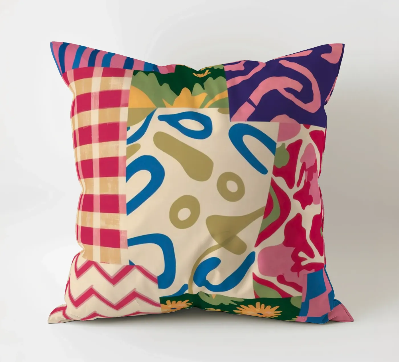 Patchwork Scribble Pattern Kissen von Obs Canvas