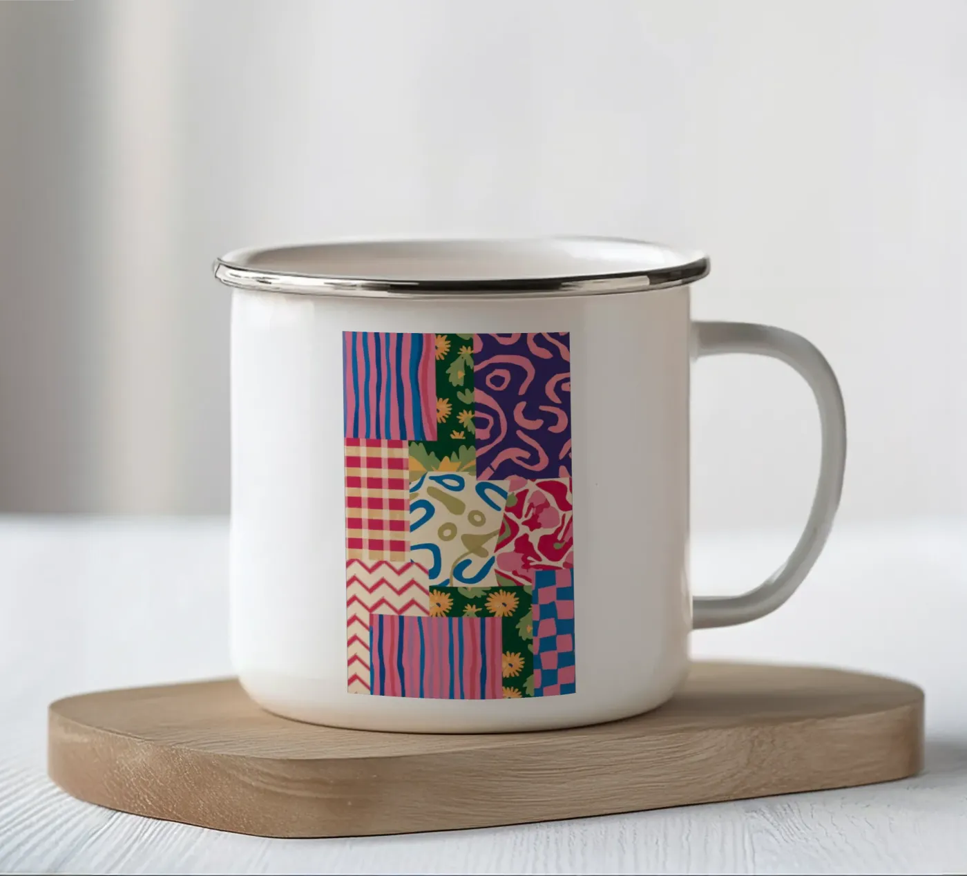 Patchwork à motifs de gribouillis mug en émail de Obs Canvas