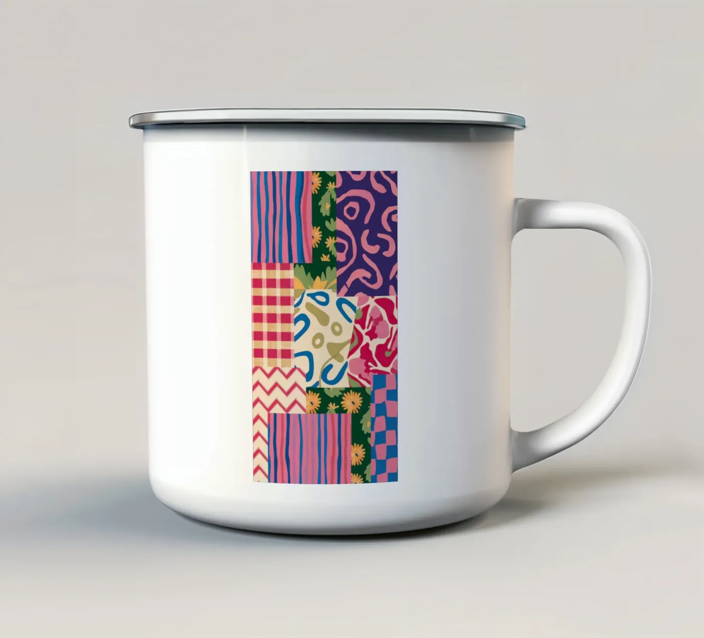Patchwork à motifs de gribouillis mug en émail de Obs Canvas