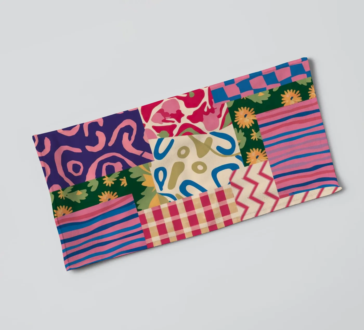 Modello patchwork a scarabocchi asciugamano da bagno da Obs Canvas