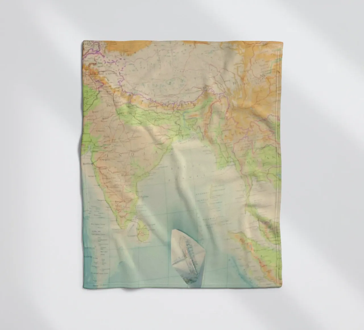 map-india Fleecedecke von Ingrid Beddoes