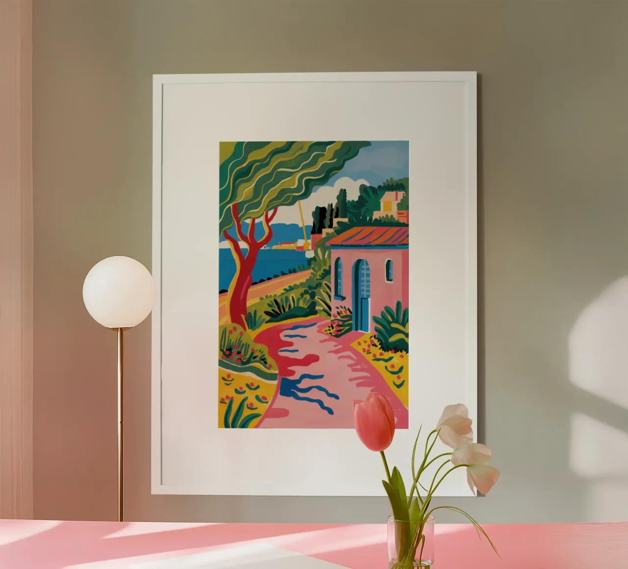 Passeggiata in un vicolo baciato dal sole poster con telaio in plastica da Trace Brush
