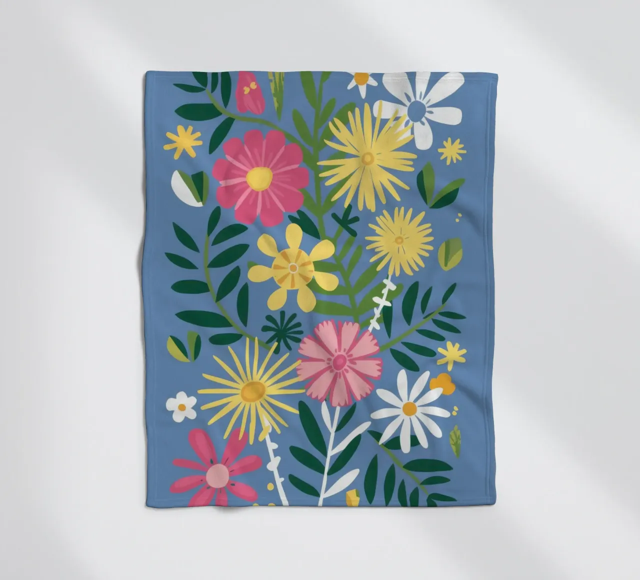 Scoppio del giardino di fiori selvatici coperta in pile da Trace Brush